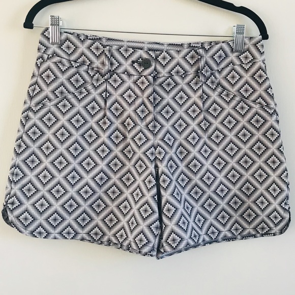 Puma Pants - Puma Dry Cell Golf Aztec Pattern Shorts Sz 4 NWOT